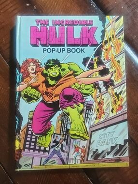 Stan Lee presents the Incredible Hulk: Pop-up book (hardcover)